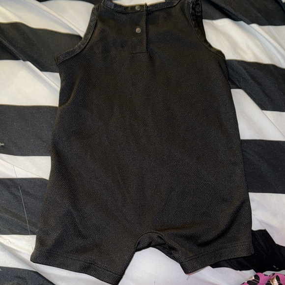 3-6 months Jordan onsie worn once - Picture 2 of 3